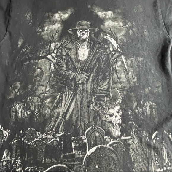 Rare VTG WWE Authentic The Undertaker Cemetary Graveyard T Shirt 2000s Small - Picture 2 of 7